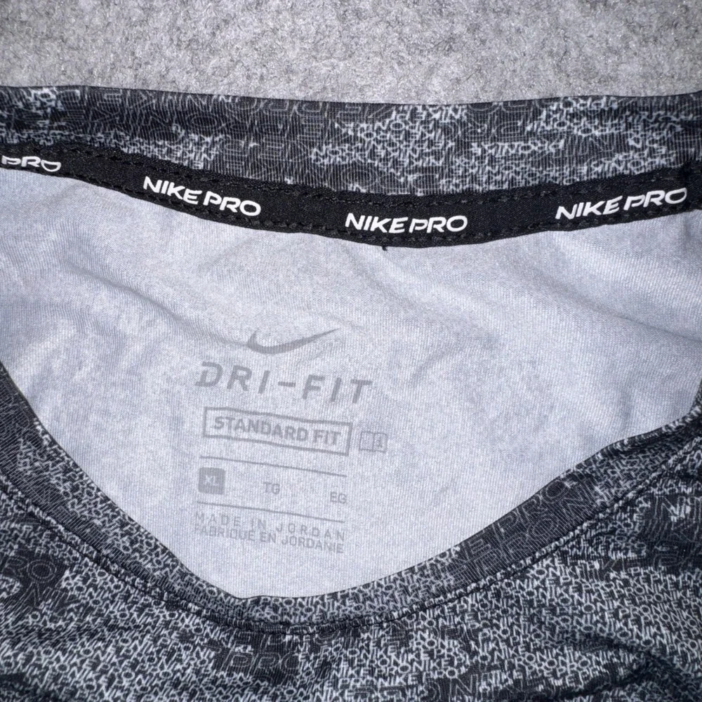 Nike Pro Dri-Fit Training Shirt XL Grey Camo Performance Polyester - Picture 3 of 10